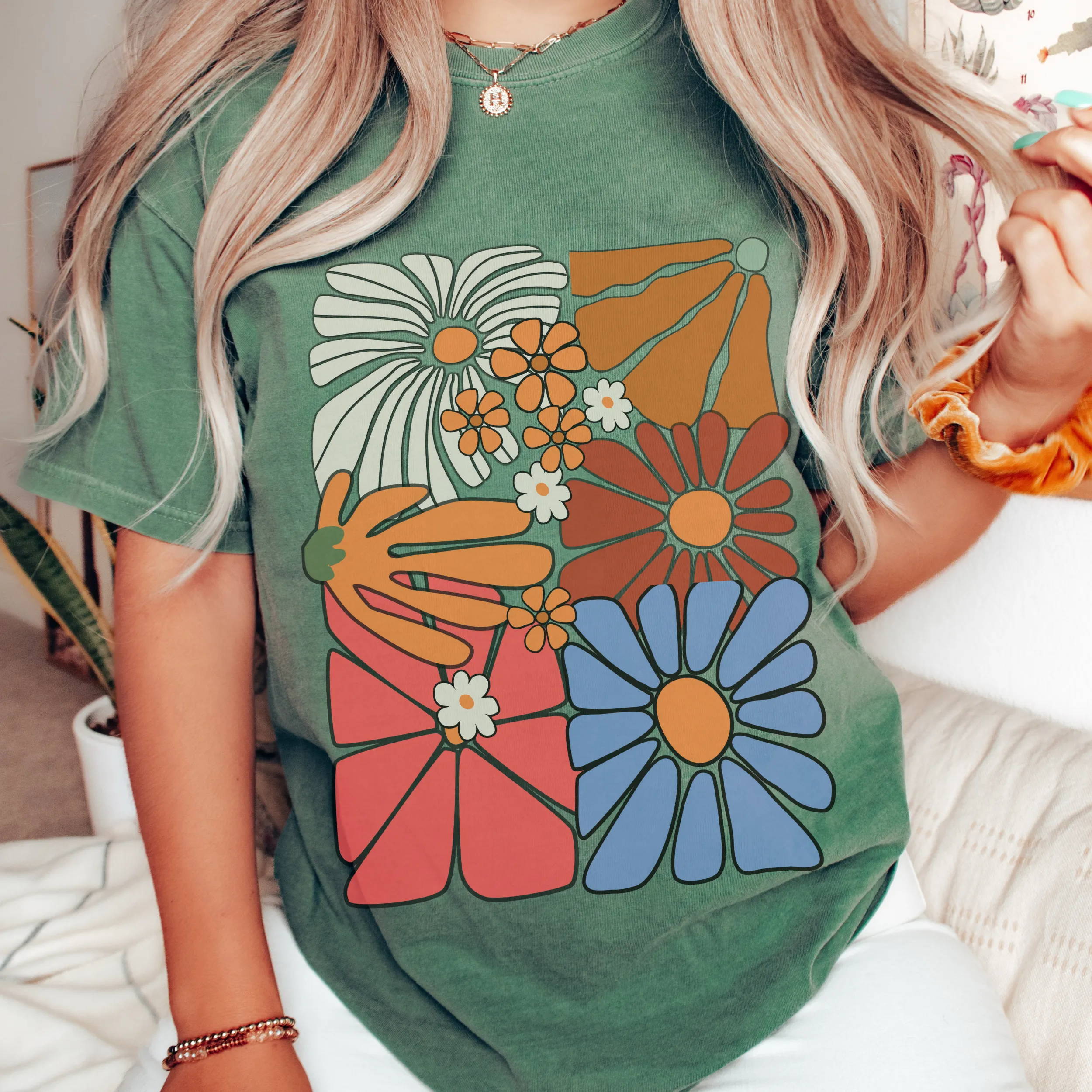 Always Free Shipping! Trendy Comfort Colors® Retro, Groovy, Flowers T-shirt, Spring or Summer Green, Pepper, Crimson, Yam, Mustard or White T-Shirt